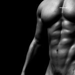 homem musculado nu