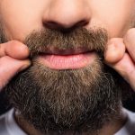 Homem com barba